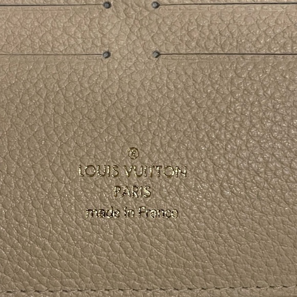 Louis Vuitton Empreinte Wallet - Picture 3 of 9